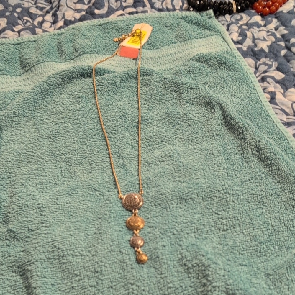 Elegant Silver Necklace